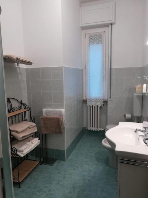 Primo Piano - Bilocale Casa Vacanze ブレシア エクステリア 写真